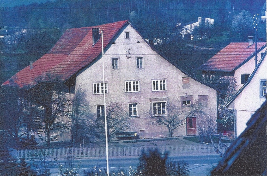 Das Moritzenhaus , vom Rössli aus gesehen, kurz vor dem Abbruch.